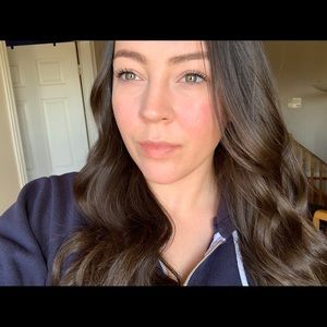 Meet your Posher, Nikki